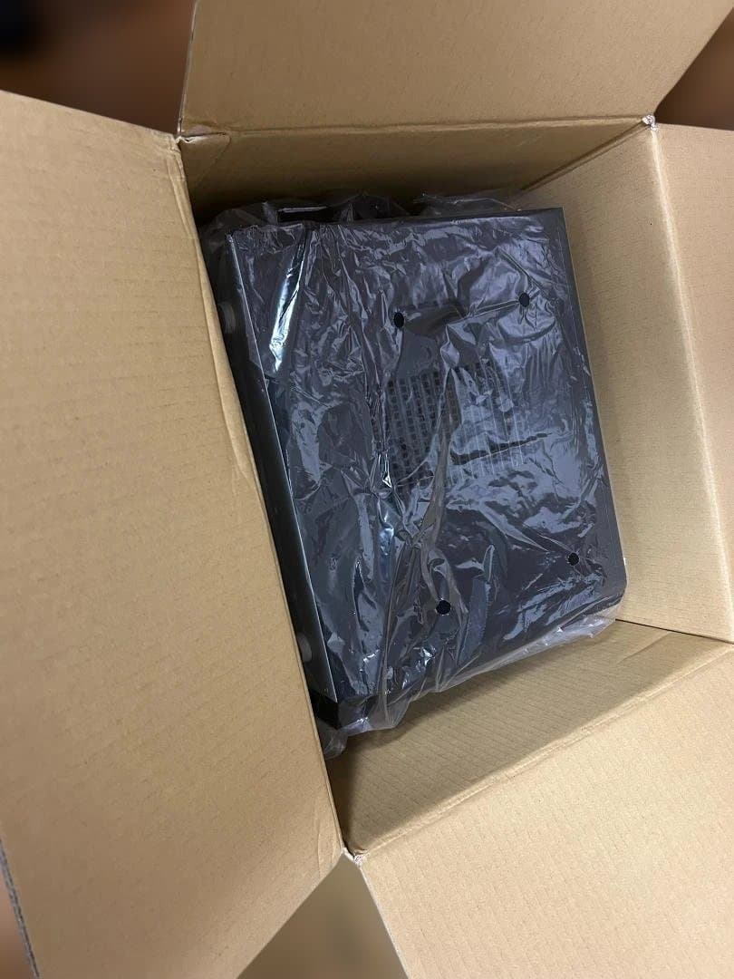 Regulus AR5-Q（モニター無し）