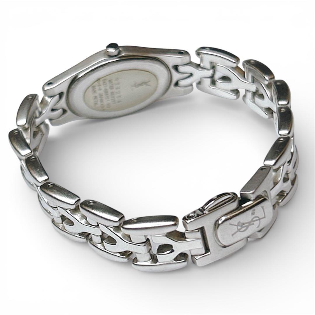 美品✨稼働品　イヴ・サンローラン　オーバル クォーツ　アクセサリー　腕時計　華奢