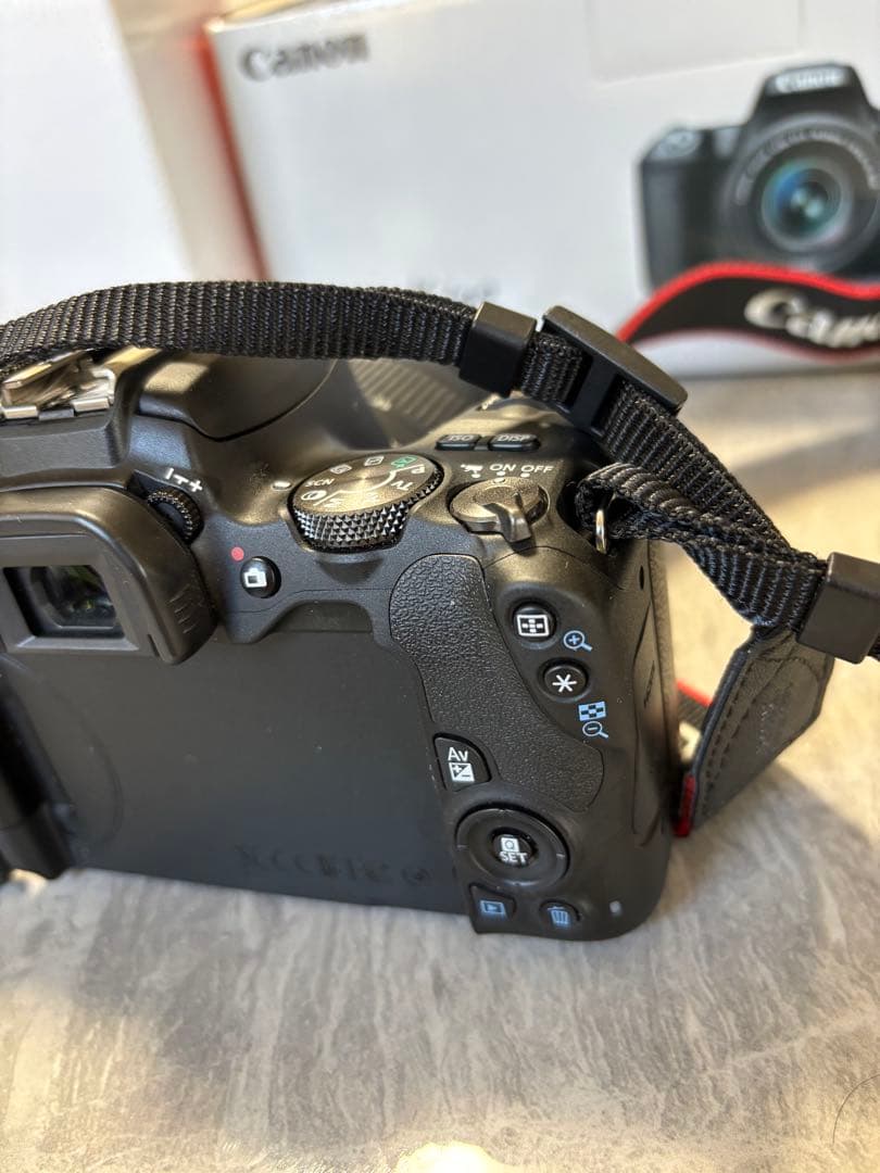 美品Canon EOS kiss X9 ダブルレンズセット