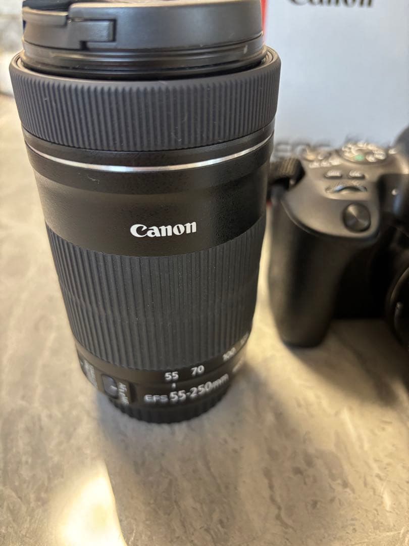 美品Canon EOS kiss X9 ダブルレンズセット