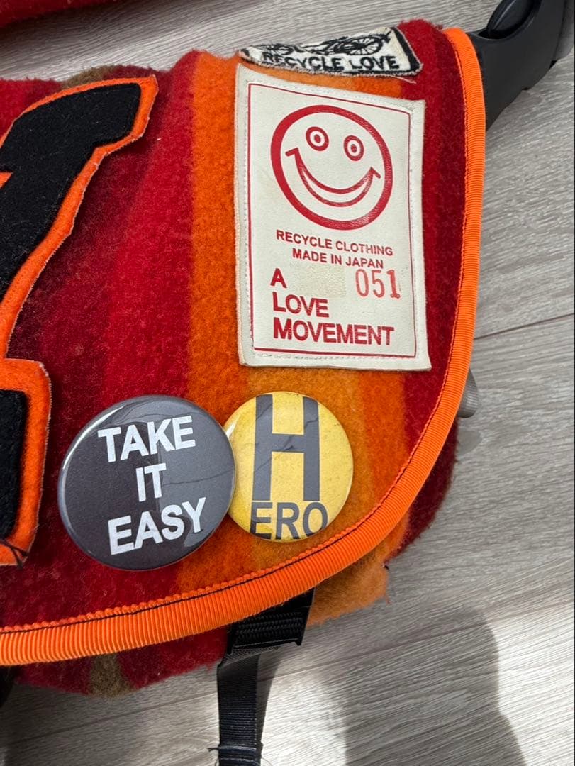 a love movement メッセンジャーバッグlarge