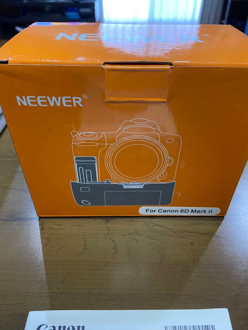 Canon EOS 6D Mark II 本体　お子さまやペット撮影に。おまけ付