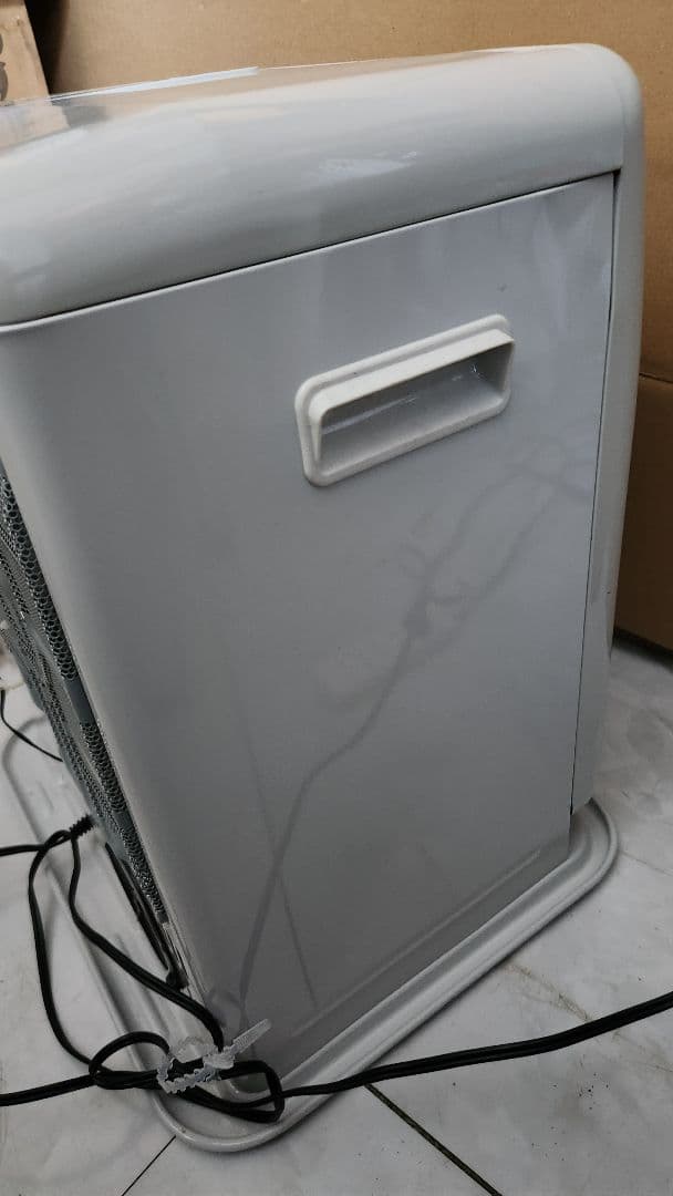 ヤッさん 22年製 CORONA 石油ファンヒーター