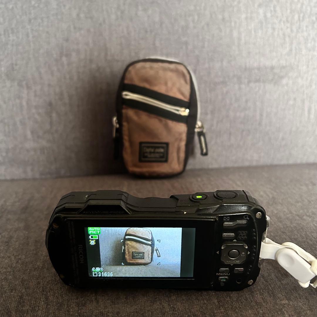 【美品】RICOH WG-60 デジタルカメラ 黒/赤