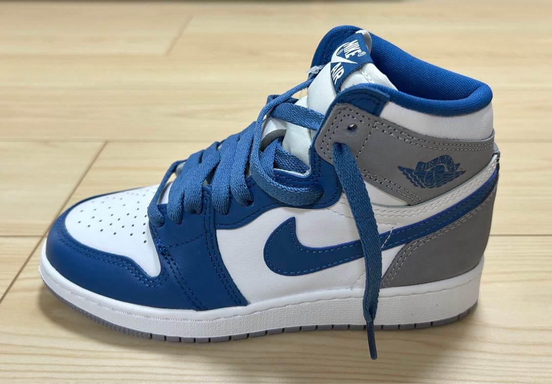 【ヨロキャ】Nike Air Jordan 1