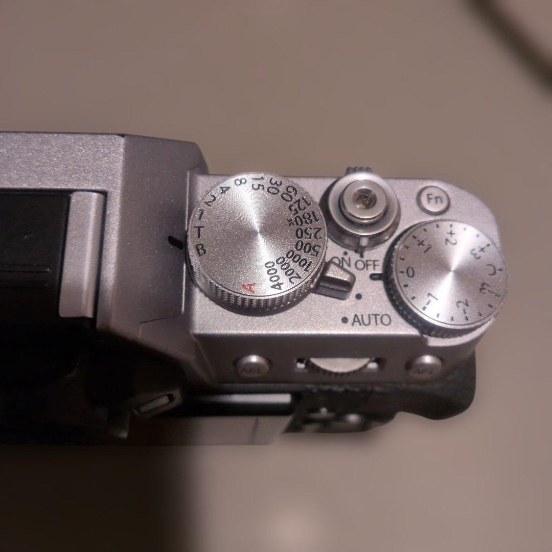 FUJIFILM X-T20 ミラーレスカメラ