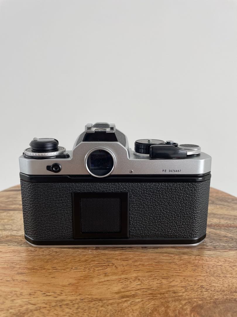 r*y様 Nikon FE 美品