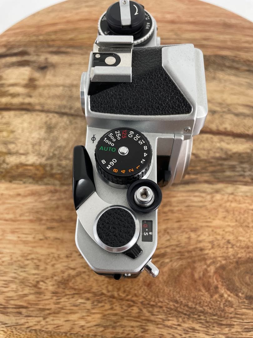 r*y様 Nikon FE 美品