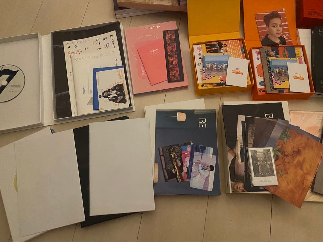 BTS 人気アルバム DVD グッズ 大量まとめ売り