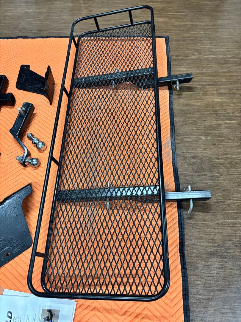 CR papa 様用DMDヒッチメンバー３本出しヒッチキャリア　ハイエース