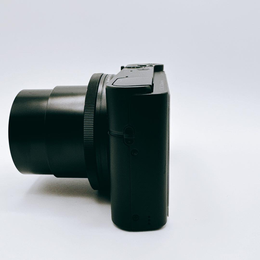 SONY Cyber-shot DSC-RX100（初代モデル)