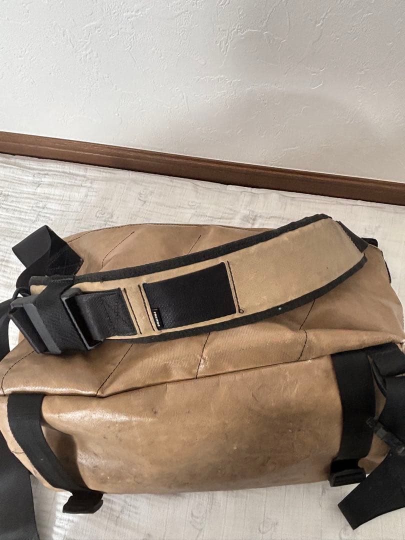 ノ*ブ様 FREITAG メッセンジャーバッグ ベージュ/青