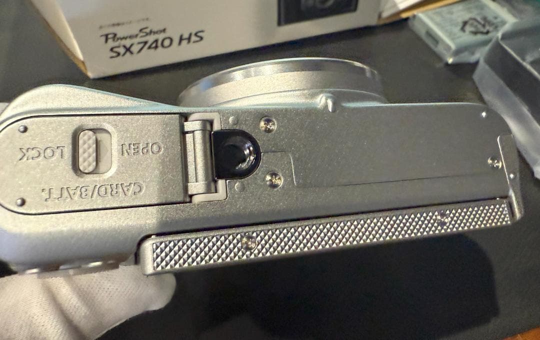 【新品未使用】Canon PowerShot SX740 HS シルバー