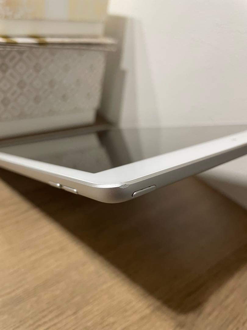 Apple iPad 本体 第7世代　Wi-Fi 32GB