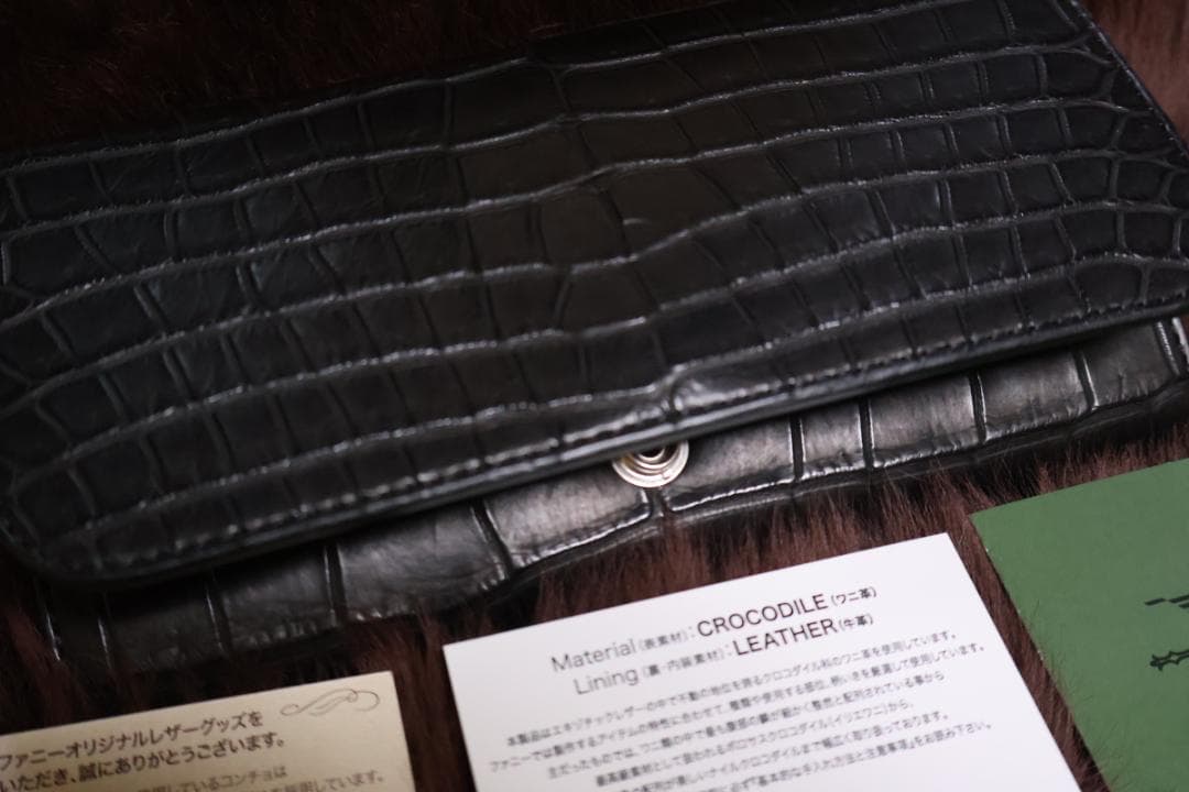 新品未使用 ファニー FUNNY トリフォード ポロサス 小銭入れ付き 長財布