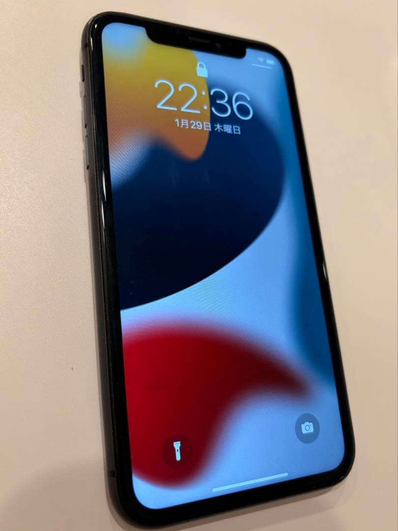 S*）様 iPhone11 64G ブラック