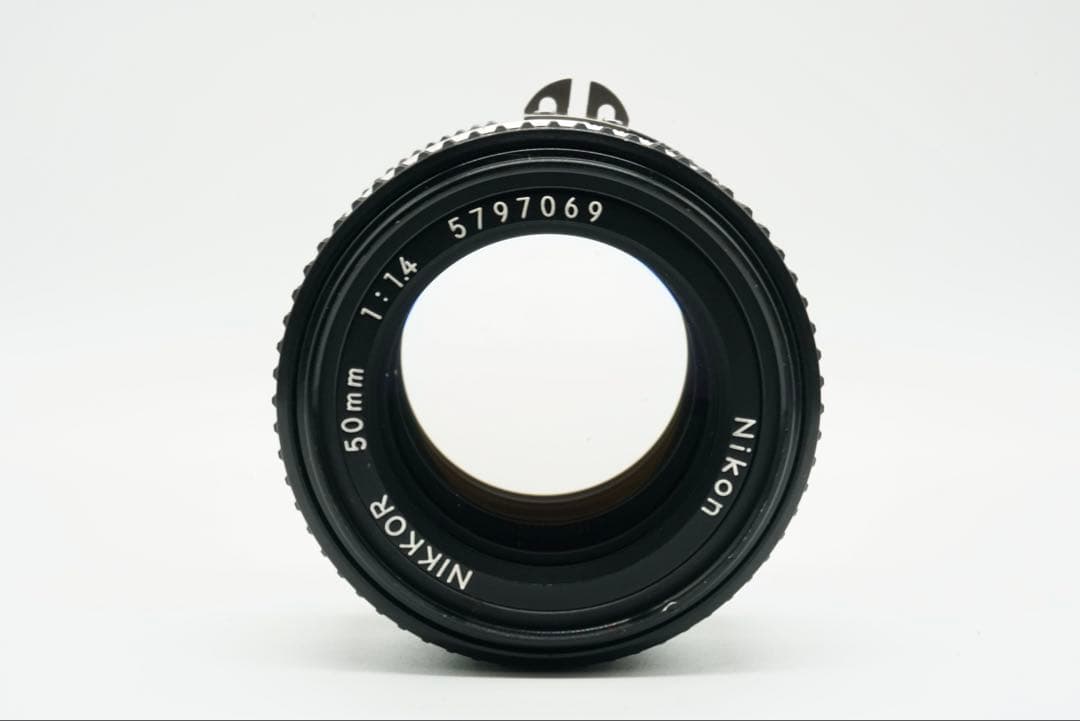 Nikon Ai-s NIKKOR 50mm f/1.4 単焦点レンズ
