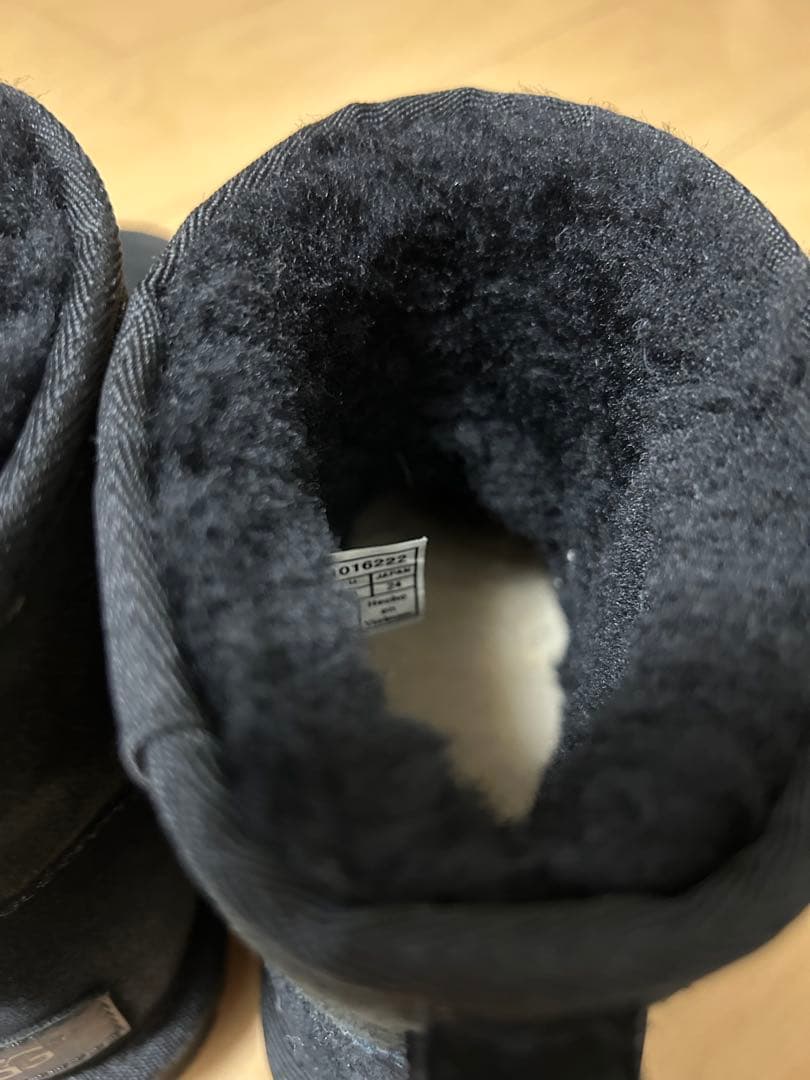 【美品】UGG ブラック 黒　ムートンブーツ　24.0