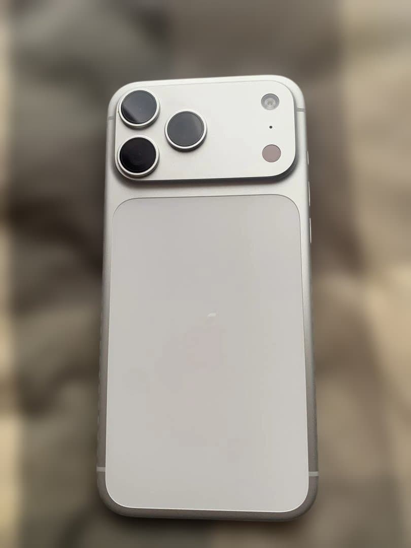 Apple iPhone 17 Pro Maxシルバー 本体　SoftBank