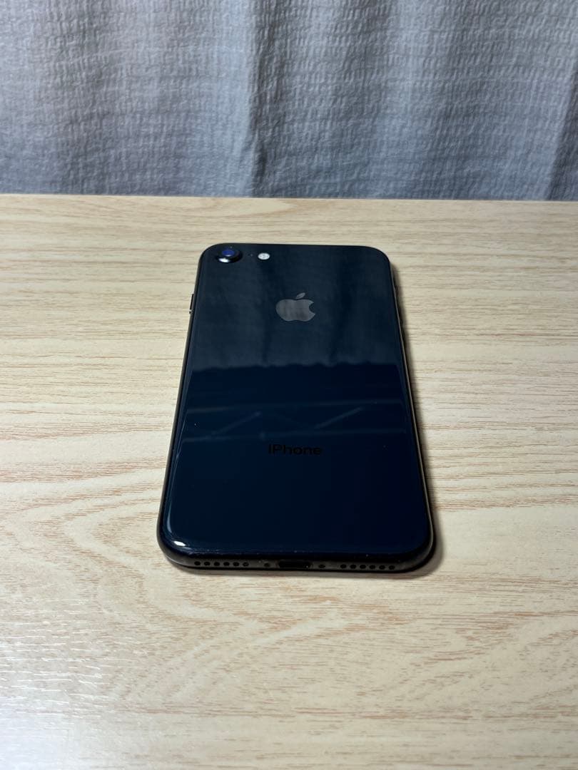 ♫ 良品 Apple iPhone 8 64GB スペースグレイ