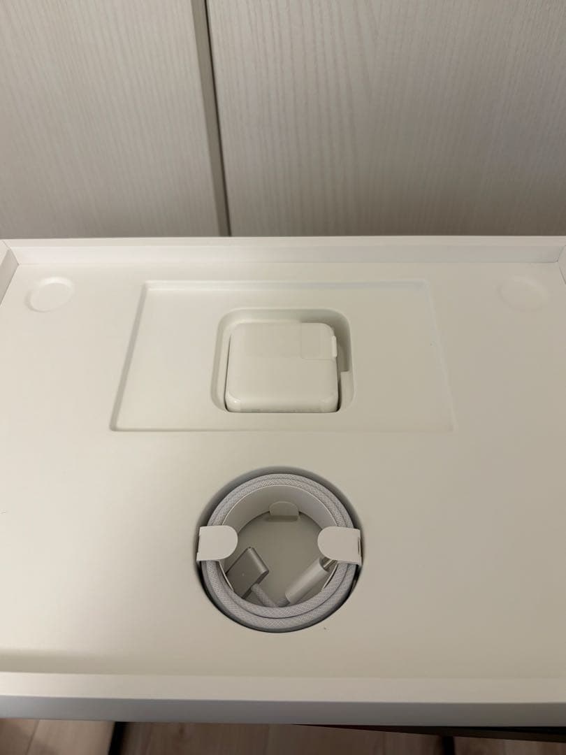 最終値下　APPLE MacBook Air m4 16GB SSD256GB