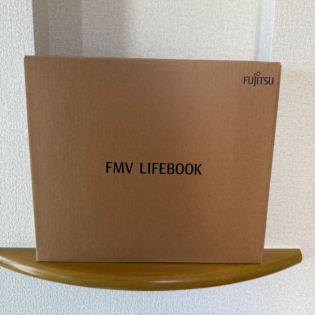 富士通パソコン　FMV LIFEBOOK AH30/E2 FMVA30E2W