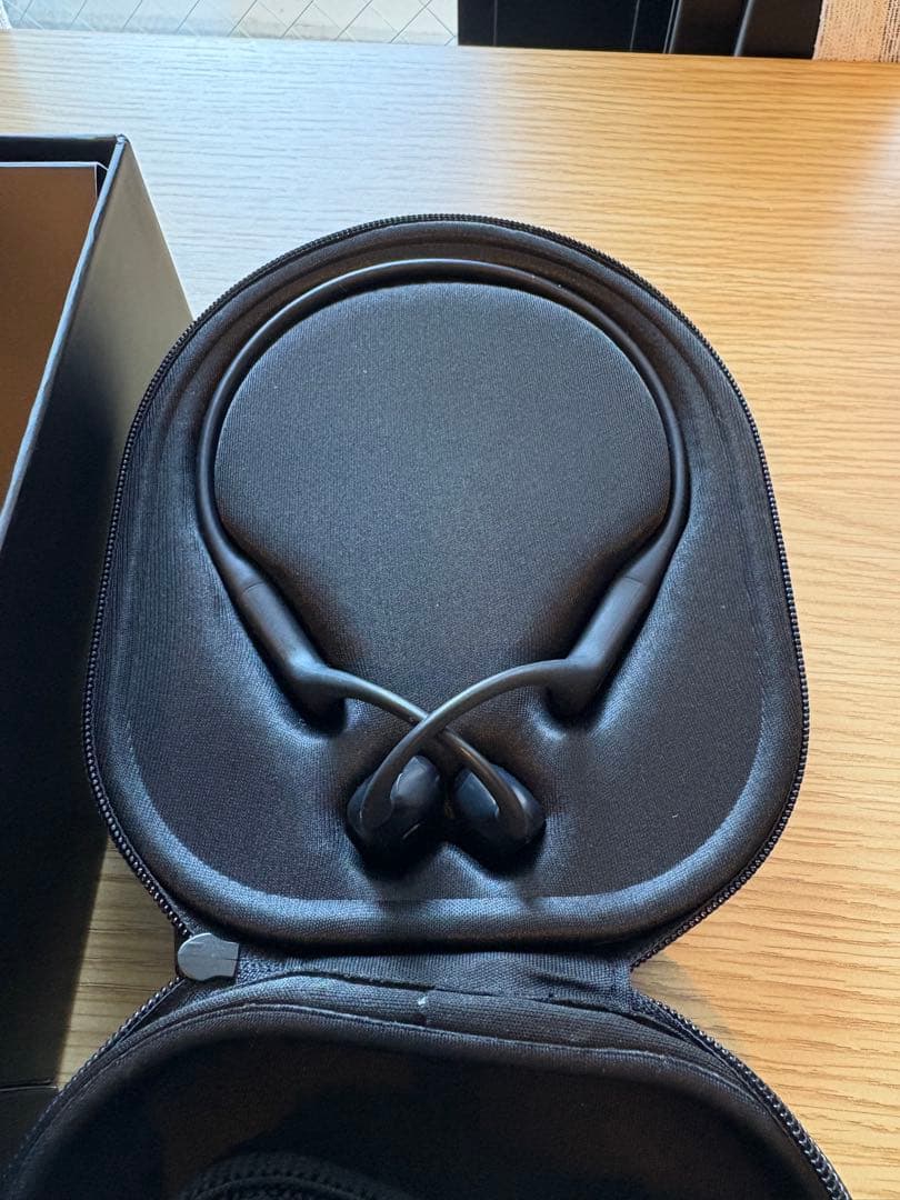 ト*ー様 SHOKZ OPENRUN PRO 骨伝導イヤホン　動作確認済　中古