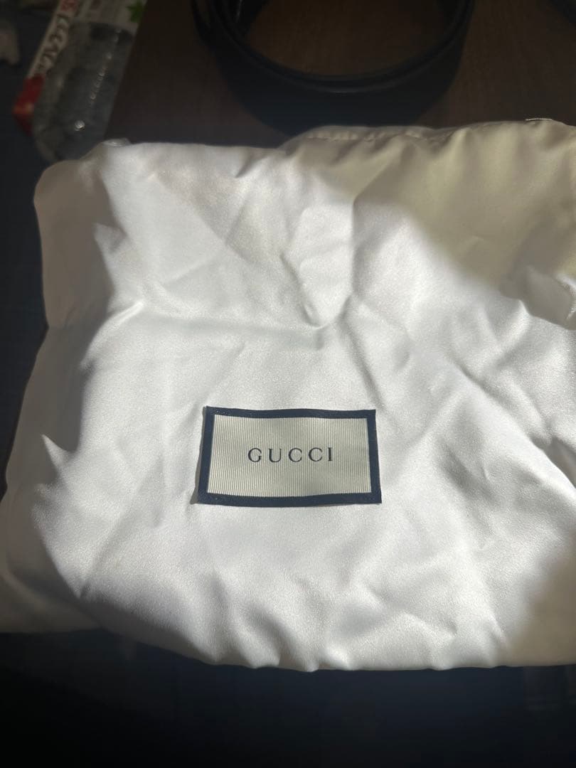 GUCCI ブラックレザーベルト GGロゴ