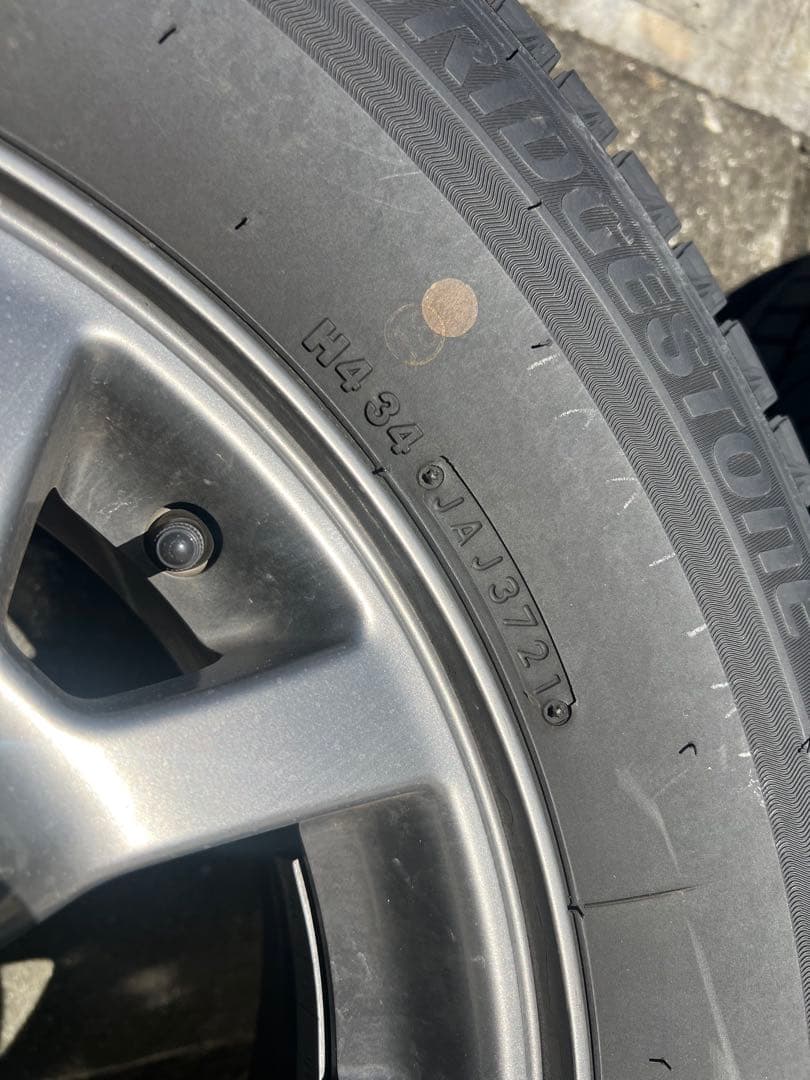 215/70R15ブリザック VRX3 ノマド　シエラ 純正ホイールセット