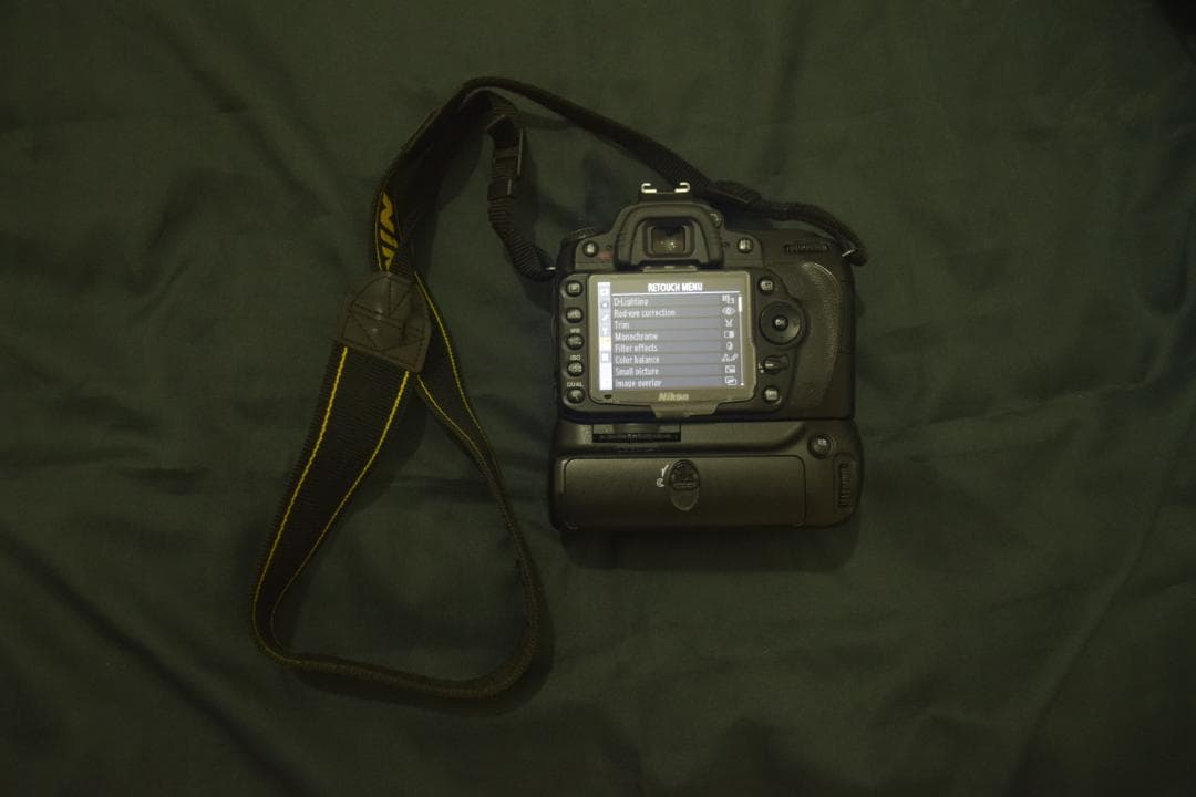 Nikon D90 + D5300 ボディー　と 4本 レンズ