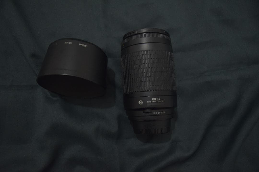 Nikon D90 + D5300 ボディー　と 4本 レンズ