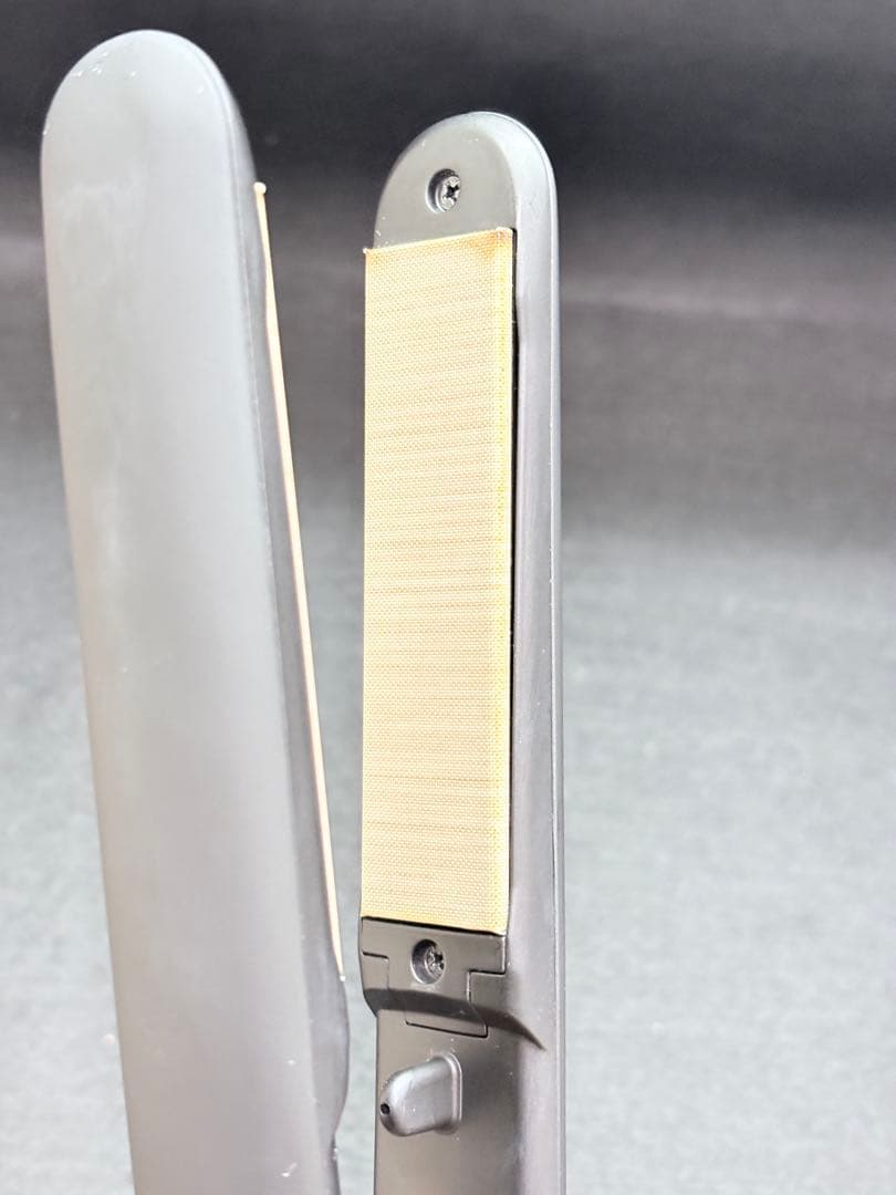 【動作品】KINUJO DS100 ストレートヘアアイロン