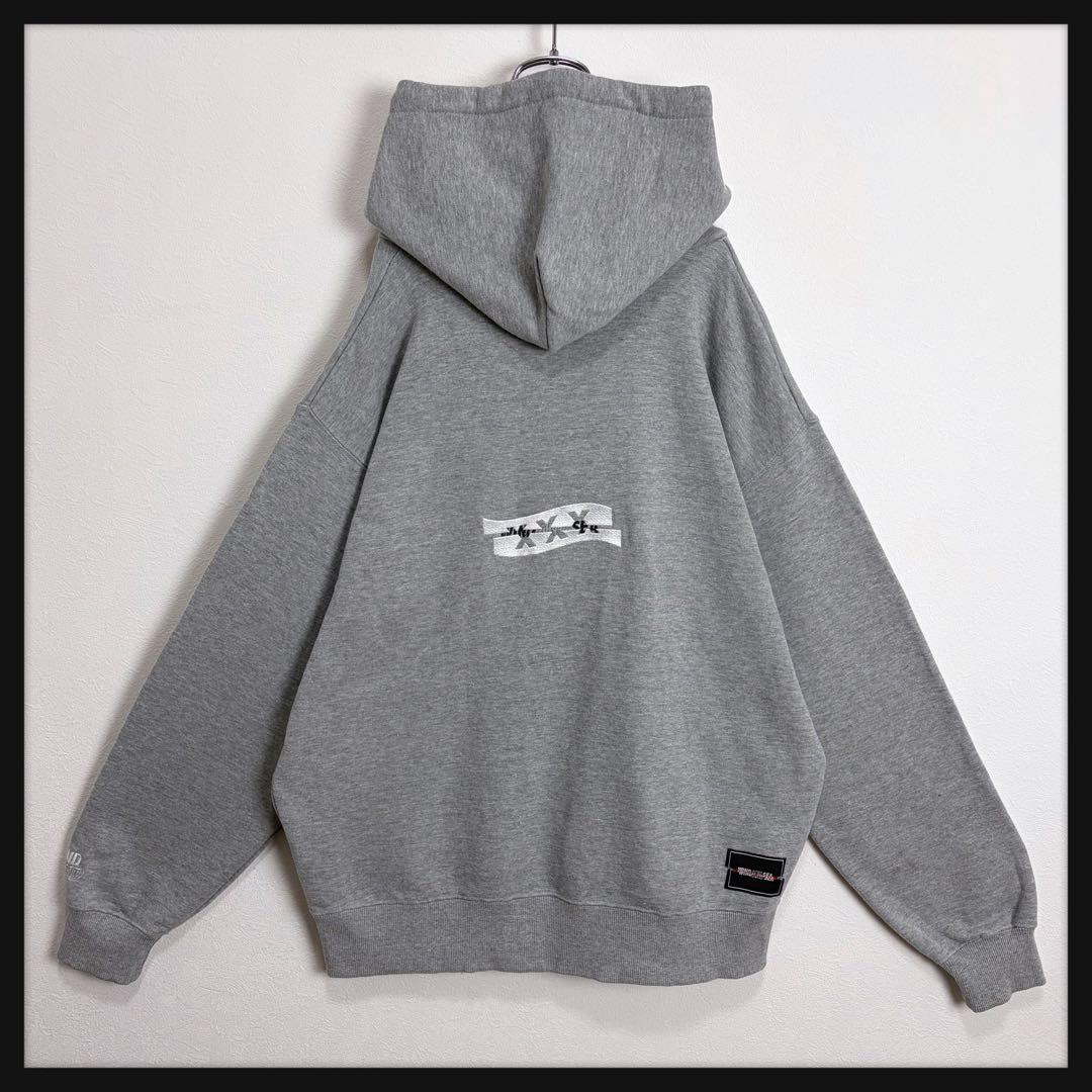 【限定コラボ】ウィンダンシー★ゴッドセレクション 両面刺繍ロゴパーカー 人気L