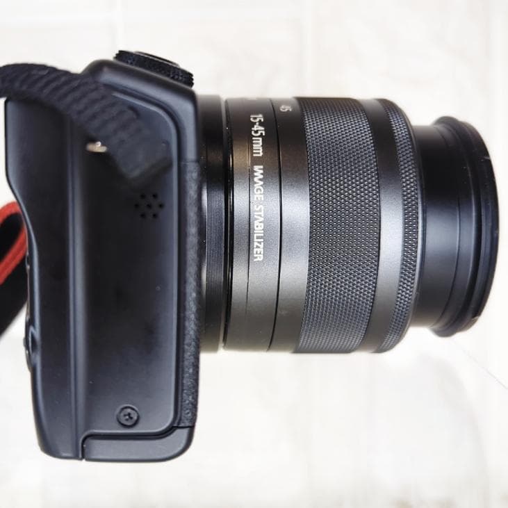 CANON EOS M200 EF-15-45 IS STM レンズキット