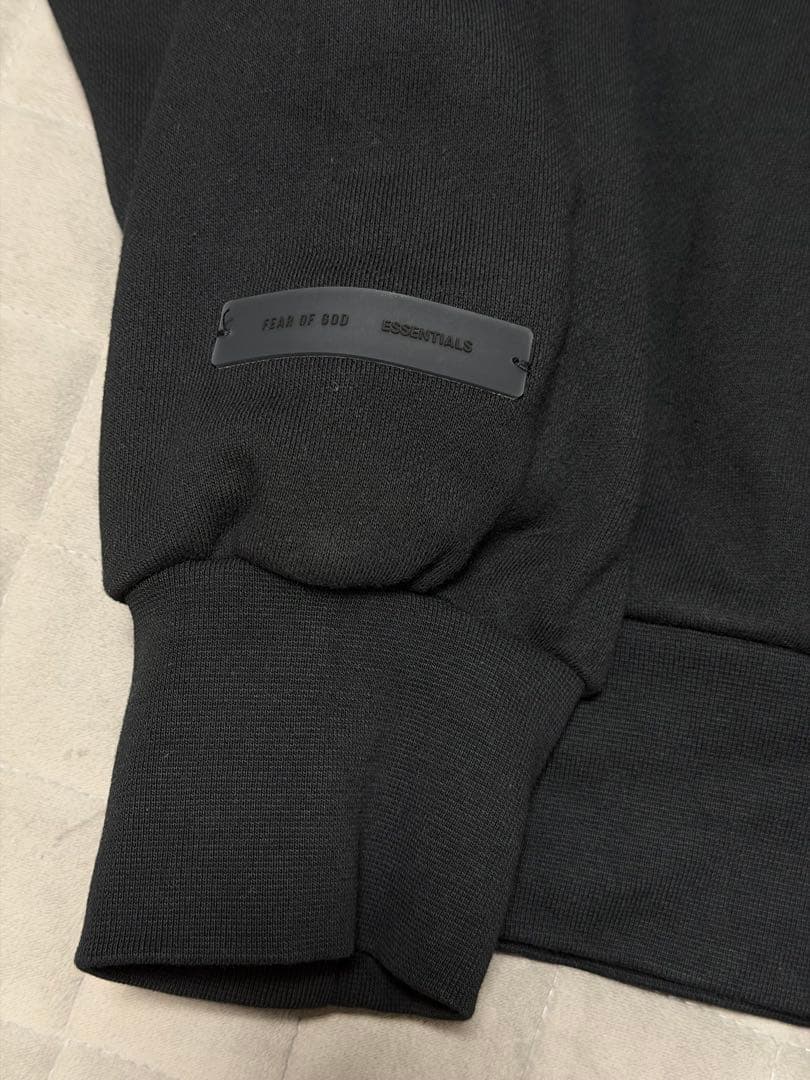 ESSENTIALS FEAR OF GOD ブラック トレーナー