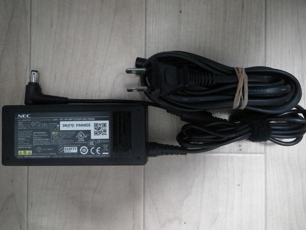 NEC ノートパソコン LaVie PC-LS550NSR/中古特価良品