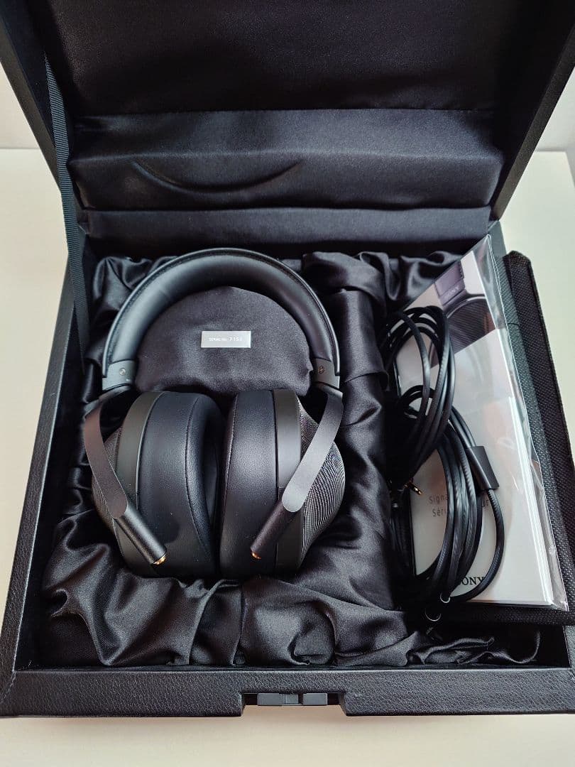 【極上美品】SONY MDR-Z1R