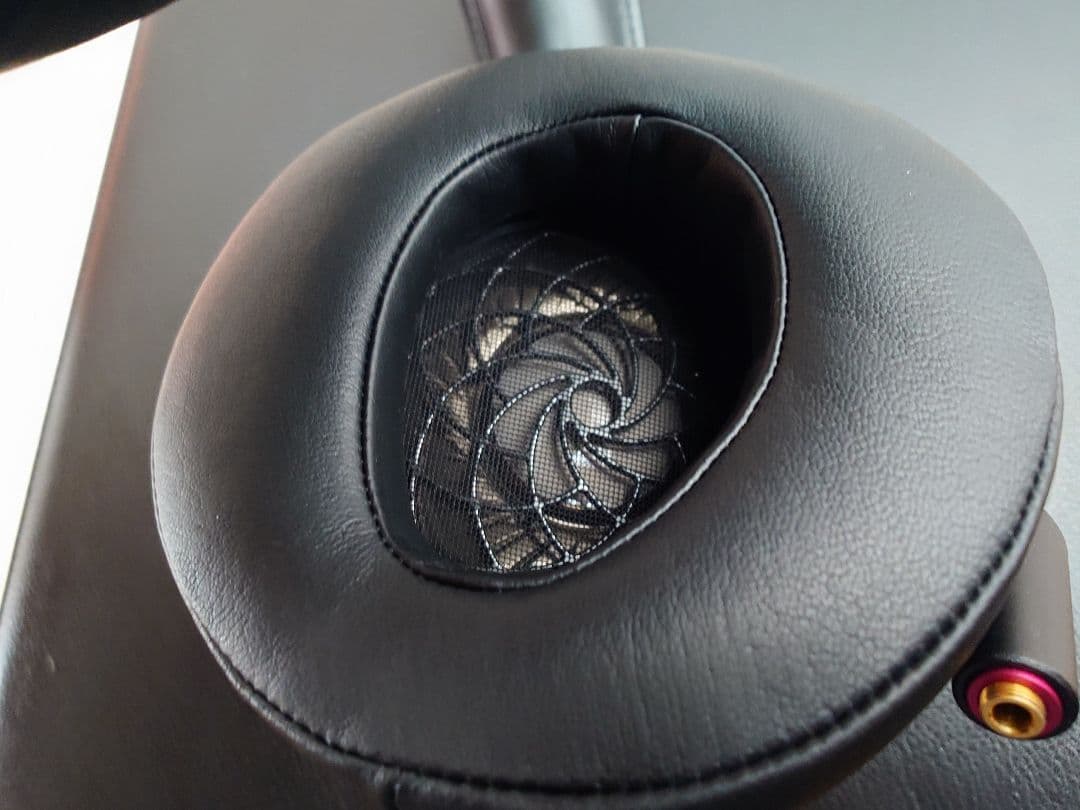 【極上美品】SONY MDR-Z1R