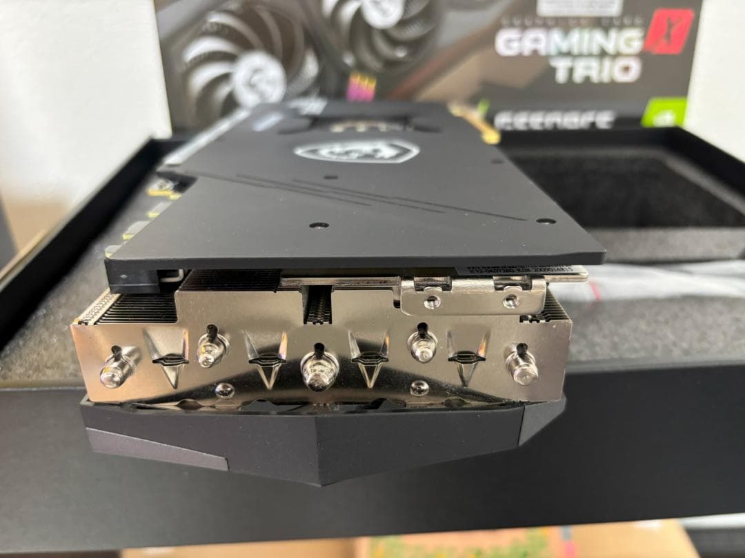 グラフィックボード・グラボ・ビデオカード MSI GeForce RTX 3080 GAMING X TRIO