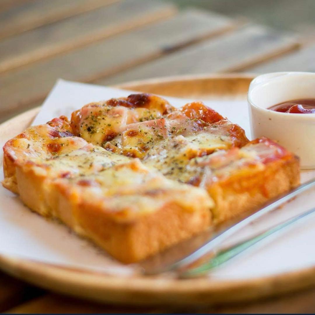 デロンギ☆オープントースター　シルバー