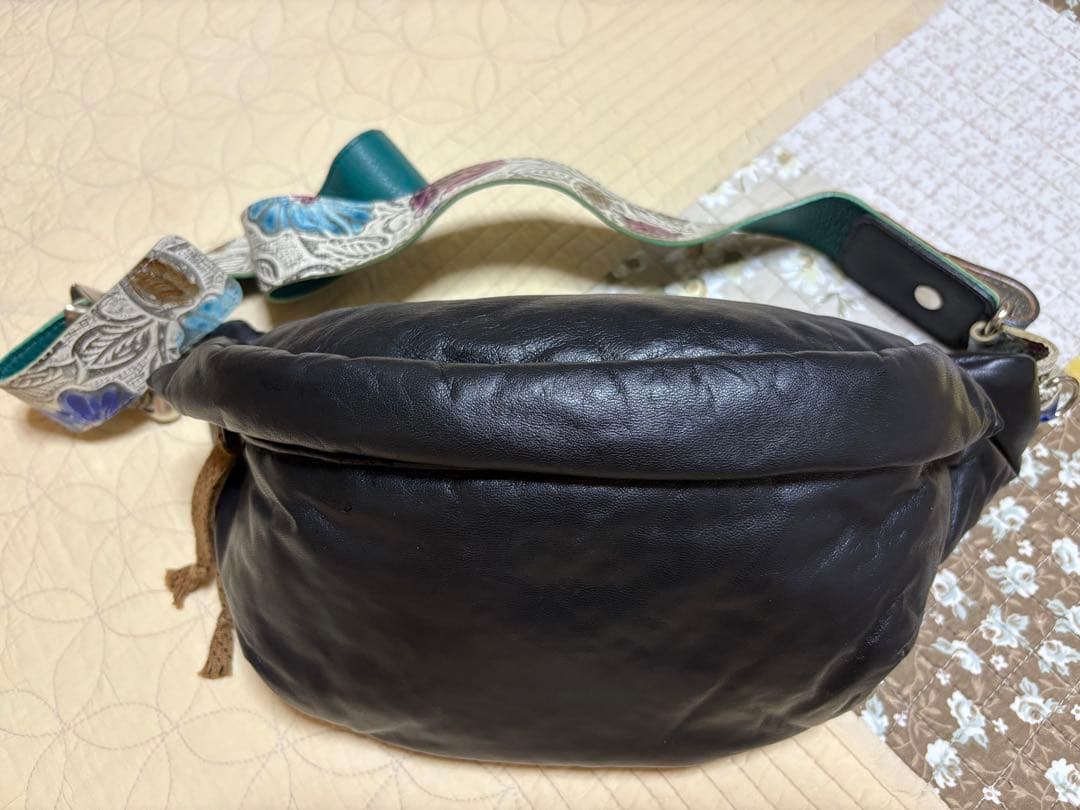 ★ほぼ未使用★美品 JUCO. ジュコ ボディバッグ ウエストポーチ 花柄 黒