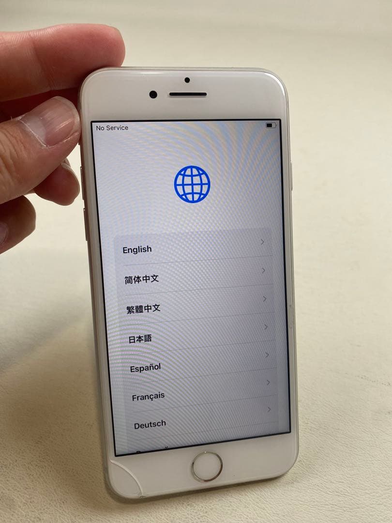 iPhone8 SIMロックあり