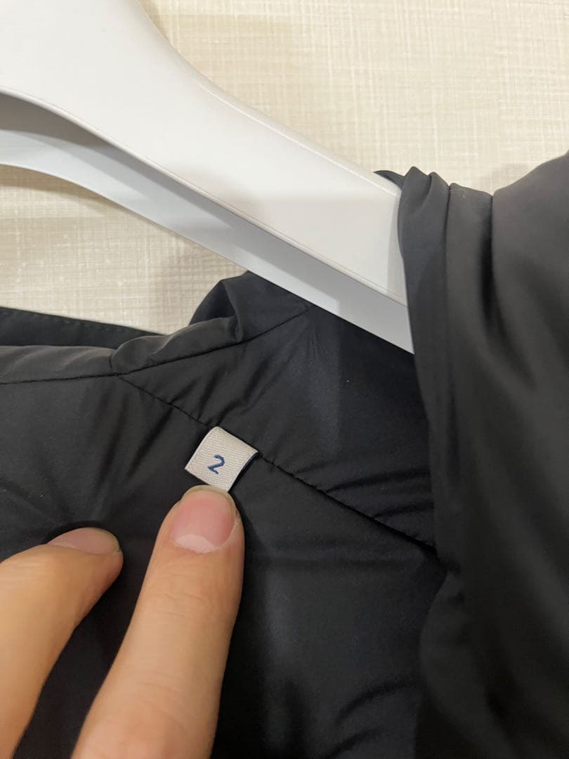 H*K様 定価45万25aw現行Livradois ミドル丈ダウンモンクレール