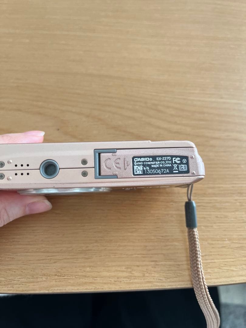 CASIO EX-Z270 コンパクトデジタルカメラ