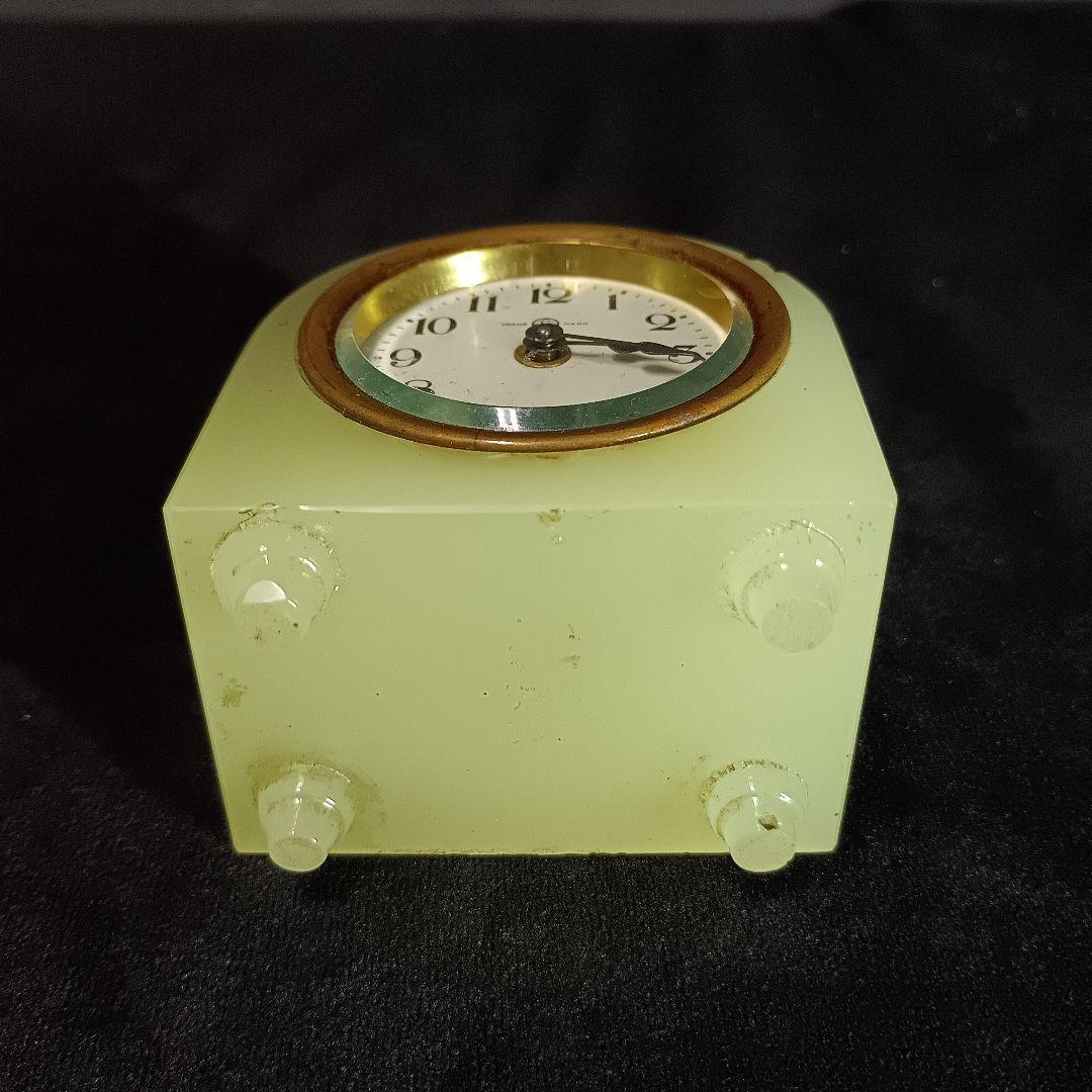 ウランガラス　置時計　ゼンマイ式　レトロ　グリーン【動作確認済み】