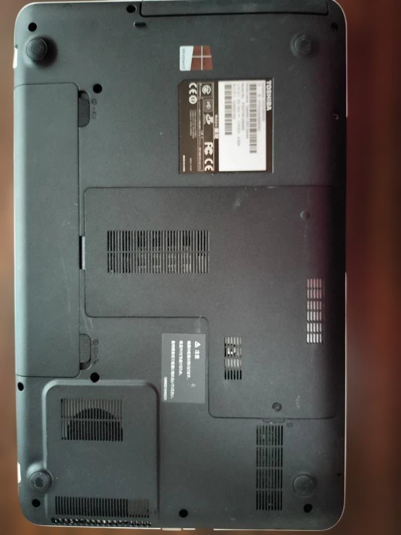 【起動確認済】i7/8GB dynabook ※液晶線あり