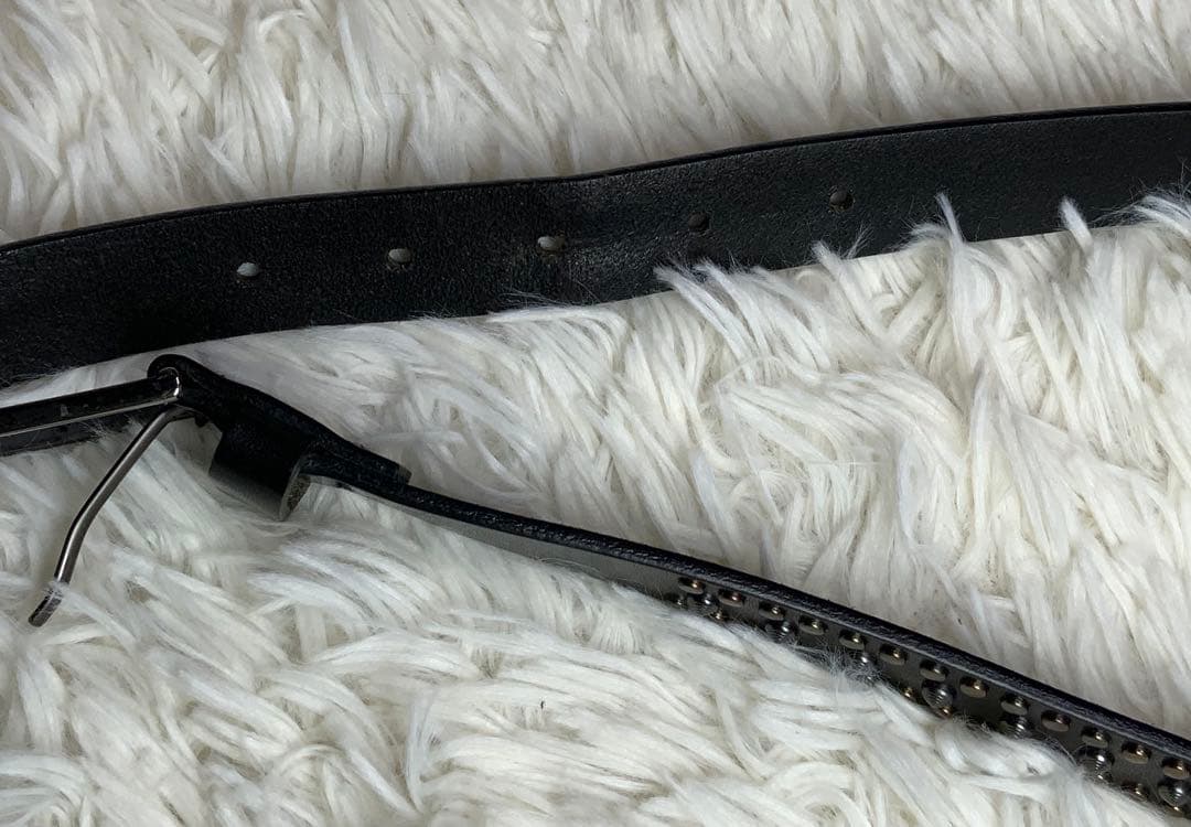 エンポリオアルマーニ レザー スタッズ ナロー ベルト ブラック 全長116㎝