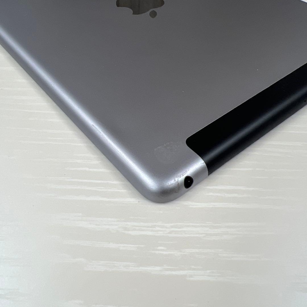 Apple iPad (第6世代) 32GB スペースグレー