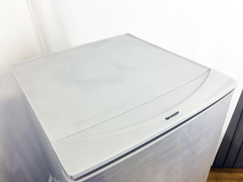 送料無料★SHARP 137L 2ドア冷蔵庫【SJ-14Y-S】