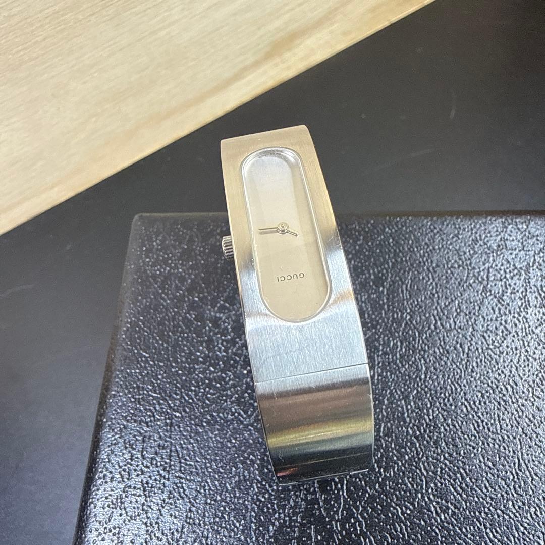 腕時計 Gucci グッチ ブレスウォッチ 2400S 2針クォーツ